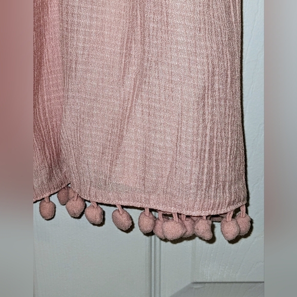 Lush Off Shoulder Ruffle Sleeve Pom Pom Hem Blouse Pin Top‎ Size Small NWT - Picture 3 of 8